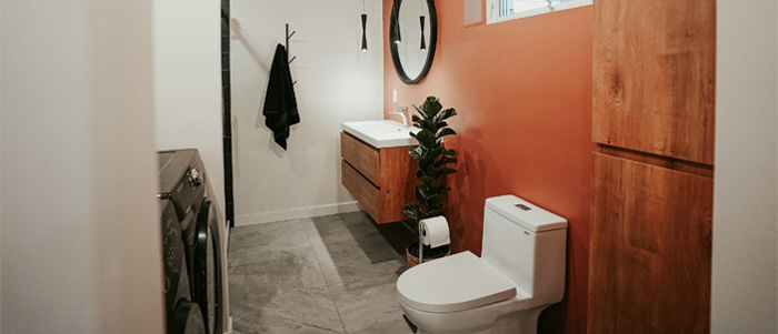 Revêtement du toit d'une maison en briques